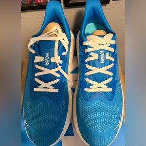 Hoka men’s 10.5D Arahi 7 new in box